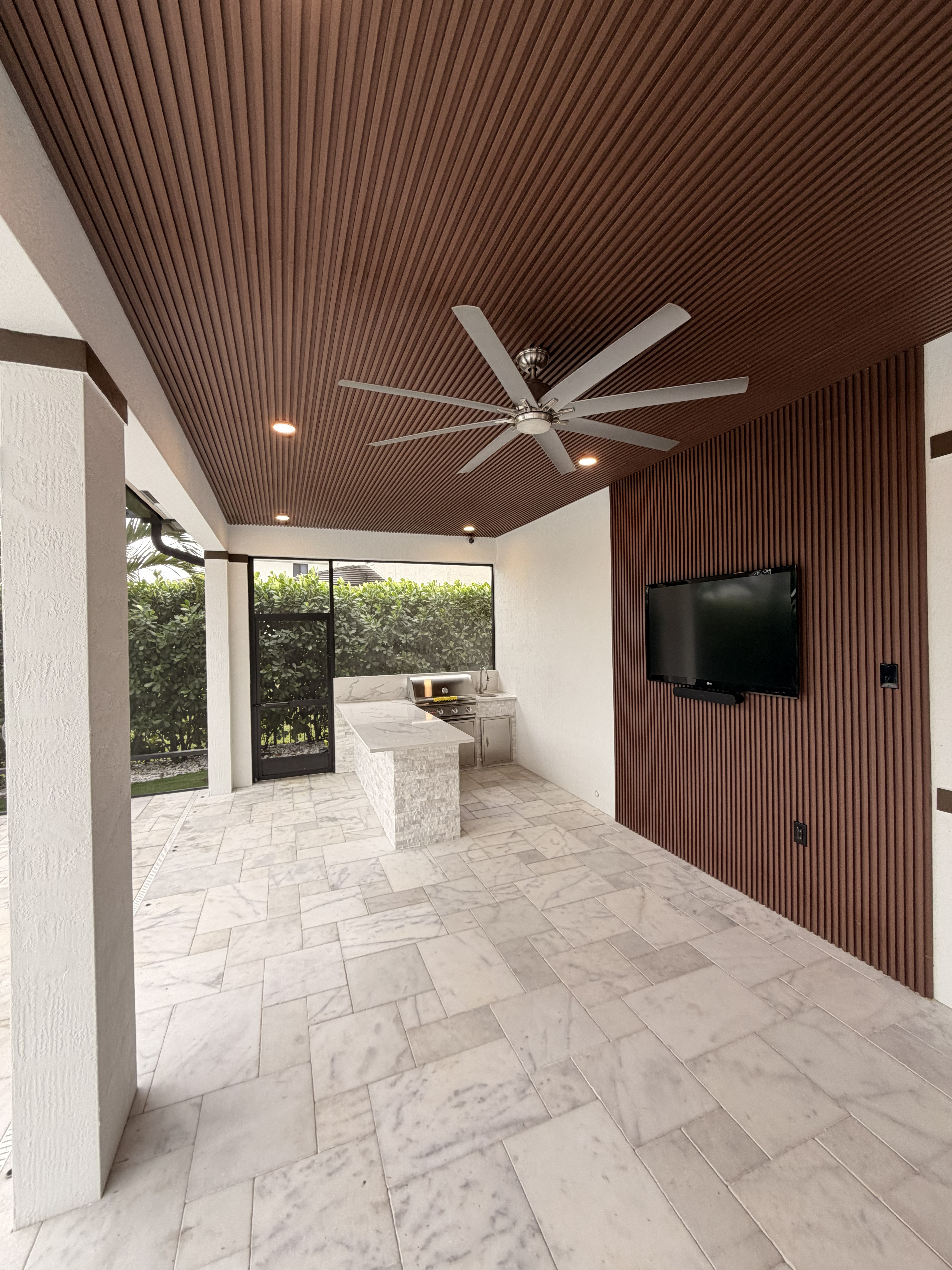 Outdoor & Indoor Panels